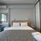 Voula's 2BR Escape Elegant and Stylish Living - Atene