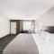 Quality Inn & Suites Munising