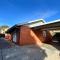 Cozy Lovely flat 3km to CBD