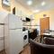 ApartPoltava Будиночок з мангалом та терасою, Оглядовий майданчик, ОНОВЛЕНИЙ РЕМОНТ 2024, банківський чек