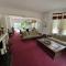 Hookwood Lodge London Gatwick