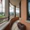 Expansive Luxury Condo - Downtown - Resort 10-Min - ستيمبوت سبرينغز