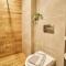 Starlights Wonderful View Apartments by BiNoBi! - Salonicco