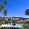 Dans un cadre dexception, Vue mer panoramique à Agay Côte dAzur, Village Vacances Cap Esterel, 2 chambres, avec jardin, golf, climatisation, Wifi, 5 piscines