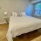 Aksarben Modern 1Bed ground level with parking - أوماها