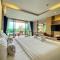 Aqua Resort Phuket - Near Beach and Chalong Pier