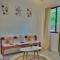 RRJ Bungalow 1Br, 2Aircon 4 minutes walk to the beach - 卢纳将军城