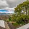 Mountain View and Vineyard View - Suider-Paarl