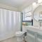 Charming Coral Ridge 2BR 2BA Near Beach plus Pool - Форт-Лодердейл
