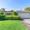 Charming Coral Ridge 2BR 2BA Near Beach plus Pool - Форт-Лодердейл