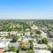 Charming Coral Ridge 2BR 2BA Near Beach plus Pool - Форт-Лодердейл