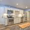 Modern Anchorage Getaway, Steps from Coastal Trail - 安克雷奇