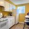 8 Large Apartments with 12 Bedrooms and Parking and WIFI - بيتسبرغ