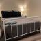 Sleeps 6 2BR Condo with 4 Beds in New Castle plus WIFI - New Castle