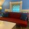 Sleeps 8 Cozy 2br Apartment in Triplex plus WIFI - 纽卡斯尔