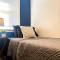 Sleeps 21 8 BR with 16 Beds and Large Driveway plus WIFI - انديانابوليس