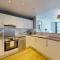 1Bed Flat with city views - 1min walk to tube station - 伦敦
