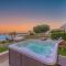 Gouna Retreat 2BR Apt Waterside Hot Tub & Pool