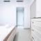 Luxurious 1BR Apt with Balcony in Production City - Dubaj