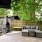 Charlies Chalet