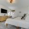 Large Pet-Friendly Sleeps 10 Near Palmer Park - Papeton