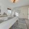 Large Pet-Friendly Sleeps 10 Near Palmer Park - Papeton