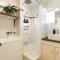 Apartment 7T