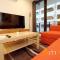 Ruby Red, 1Bd 1Bth Apt - Woden CBD - Phillip