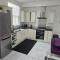 Homebird Property - Conway House - 利兹
