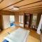 BLUE HOUSE - Traditional Home - 5min, Beach, Bus, Train
