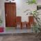 Putri Nyale Bungalows & Rooms