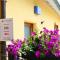 Ferienwohnung, 2 Zimmer, 4 bis 6 Personen, 67 qm, mit großem Balkon, entlang am Fluss, an der Aach, am Bodensee, nah am Naturschutzgebiet
