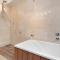 Chic 2BR Apartment in Sea Point - Kapské Město