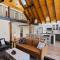 Cozy Modern Chalet in Strawberry - Pine