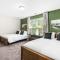 Charming 5bd - BBQ - Deck- 4mins Duke University - دورهام