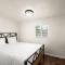Perfect Home for Work or Relaxing Vacation - Bakersfield