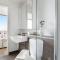A 2BR Apt with Harbour Views and FREE Parking