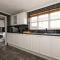 4 Bed House in Greater London Parking Pass the Keys - 伦敦