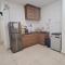 Rooms at Mansion One, Shared Apartment Only - George Town