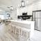 Modern Retreat With 4 King Beds, Airport, Disney+