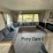 Pony Gate Caravan on Haggerstone Castle West Lawn - Berwick-Upon-Tweed
