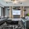 4 Bedrooms or 2 bedrooms house near Fairview Mall and 401 & DVP