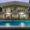 Tamarindo Bay Suites - Self Check In, Adults Only - 塔马林多