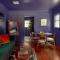 The Peacock - Artsy East Hill Getaway - بينساكولا
