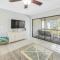 Private Patio, Walk to All! 5min- Siesta Keys Best Beach, 1min- Shopping Dining & Entertainment! - Sarasota
