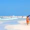 Newly Remodeled Apt! Key-West Victorian with beach access, to Siesta Key Beach! - Siesta Key
