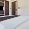 Super Townhouse Poona Royal