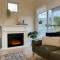 Sunny Shores Family Retreat