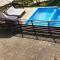 VILLA - MER - PISCINE - JARDIN