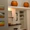 Casa laberinto, Entre cerros, cómoda cama de 2x2